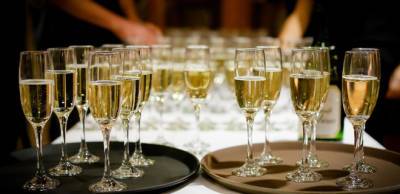 Россия и Франция создадут рабочую группу, чтобы урегулировать спор о шампанском