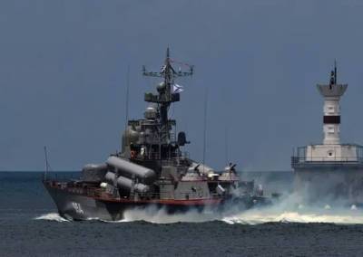 Россия начала крупные учения в Черном море