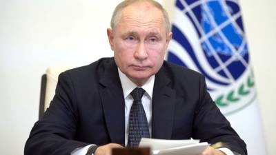 Путин: Россия направила на поддержку граждан и экономики порядка 3 трлн рублей