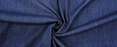 Ученые разработали более экологичный метод окрашивания синих джинсов