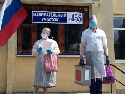 Пока петербуржцы голосуют, в городе растет заболеваемость COVID-19