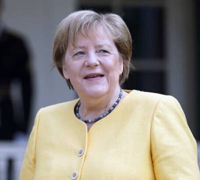 В Германии выпустят серию коллекционных плюшевых медведей по образу Меркель. ФОТО