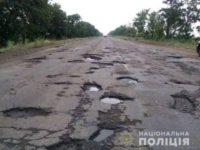 На Житомирщине чиновники «положили в карман» неполный миллион на ремонте дороги
