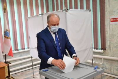Радаев проголосовал на выборах депутатов Госдумы
