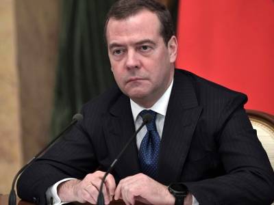 Председатель ЕР Дмитрий Медведев не приехал в штаб партии после выборов из-за болезни