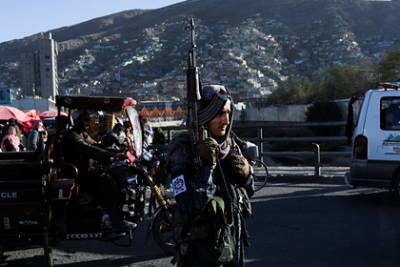 Сбежавшего афганского президента обвинили с срыве перемирия с талибами