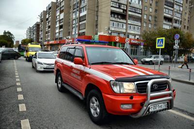 МЧС показало Toyota Land Cruiser главного пожарного Тюменской области