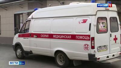 В Ростове врачи спасли женщину, упавшую с пятого этажа