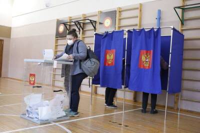 На избирательном участке в Петербурге недосчитались 400 резервных бюллетеней