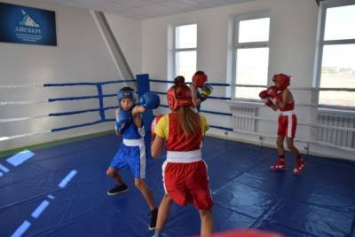 В Бирюче открыли новый зал для бокса