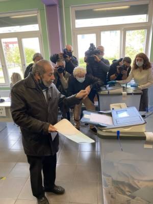 Борис Вишневский заявил, что будет судить за результаты выборов в Госдуму и Заксобрание