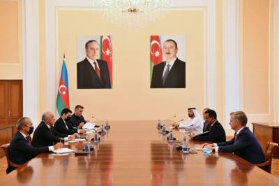 Премьер-министр Азербайджана встретился с председателем группы компаний DP World