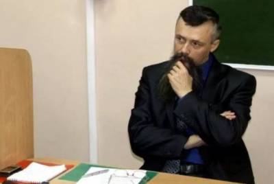 Онищенко поддержал преподавателя, продолжившего лекцию во время нападения стрелка на пермский вуз