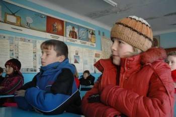 Благодаря нерадивому подрядчику замерзают дети в одной из школ в Вологодской области