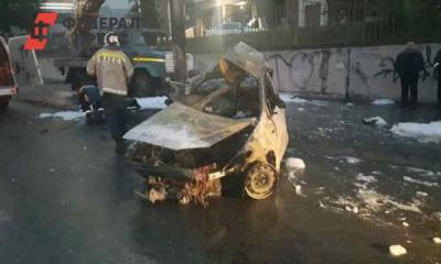 В Новосибирске три человека сгорели в автомобиле