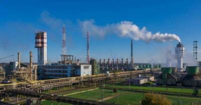 Крупнейший потребитель удобрений в Литве сокращает производство — из-за цен на газ