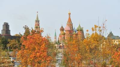 Названы самые популярные направления для путешествий по России осенью