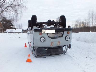 Саратовский чиновник пожаловался, что из-за плохих дорог «покойники выпрыгивают из машин»