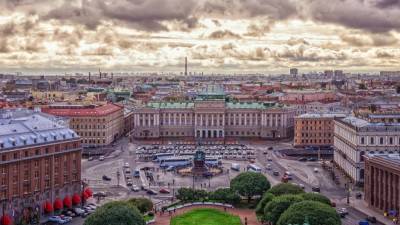 Облачная погода с прояснениями ожидается в Петербурге 18 сентября