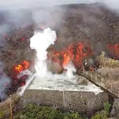 Ущерб от извержения на Канарах превысит 400 млн евро