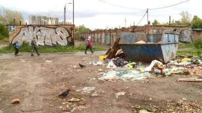 На улице Леонова добиваются ограждения контейнерной площадки - penzainform.ru