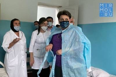Глава Минздрава Дагестана посетила детей, которых госпитализировали с кишечным отравлением