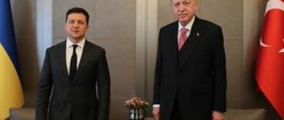 Зеленский обсудил с Эрдоганом помощь крымским политзаключенным