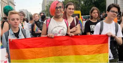 В Киеве прошел многотысячный гей-парад