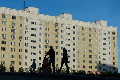 Более 900 млрд рублей выделят в России на поддержку материнства и детства
