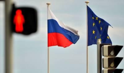 Евросоюз делит мир на "своих и чужих", а Россия открыта к равноправному диалогу