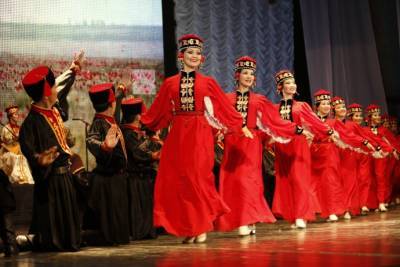 В Астрахань приедет известный ансамбль песни и танца «Тюльпан»
