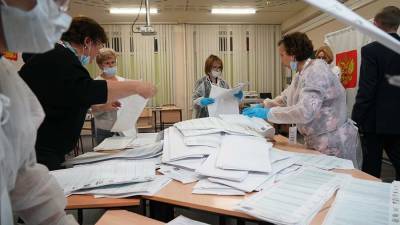 ЕР лидирует в 177 одномандатных округах на выборах в Госдуму