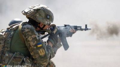 Ситуация на Донбассе: боевики дважды обстреливали позиции ВСУ