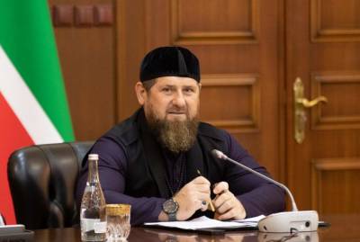 Кадыров после слов Байдена о правах ЛГБТ в Чечне пригласил его в гости посмотреть на «куриных мужей»