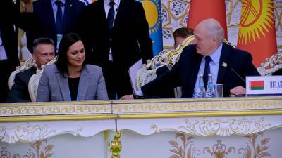 Редкие кадры: кому достались орехи от Лукашенко