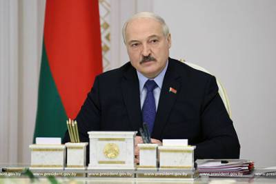 Лукашенко назвал дату обсуждения проекта новой Конституции