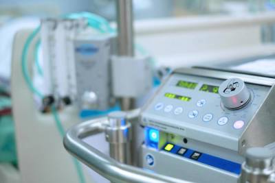 Директора больниц: в Израиле не хватает аппаратов Экмо