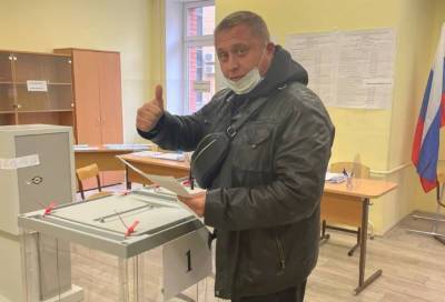 В Ленобласти на выборах активно голосуют сотрудники дорожных служб