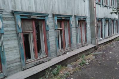 Прокуратура потребовала закрыть доступ в аварийный дом в Йошкар-Оле