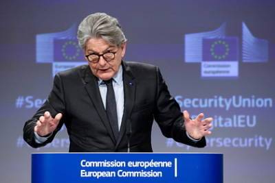 В ЕС захотели пересмотреть отношения с США из-за оборонного альянса AUKUS