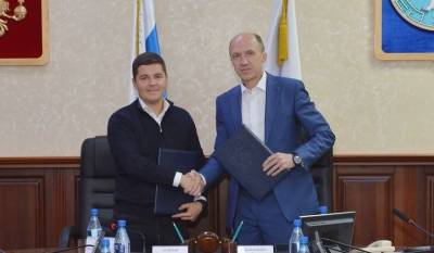 Губернатор Ямала и глава Алтая договорились о налаживании авиасообщения между регионами