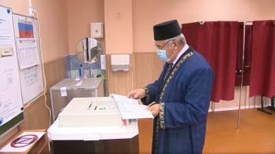 Председатель Духовного управления нижегородских мусульман пришел на выборы