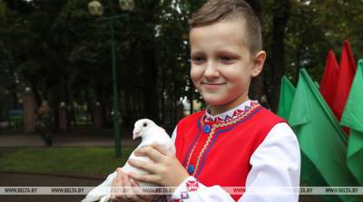 ФОТОРЕПОРТАЖ: Беларусь отмечает День народного единства