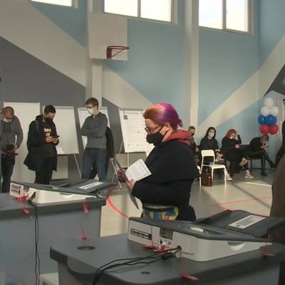 "Единая Россия" по результатам обработки 90% итоговых протоколов набирает 49,6% голосов