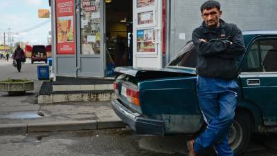 Семь человек задержали после стычки мигрантов на юге Петербурга