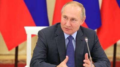 Песков: Путин зарегистрировался для электронного голосования на выборах Госдумы