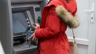 Эксперт раскрыл мошеннические схемы с внесением наличных в банкоматы