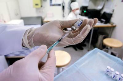 Хабаровчан призывают привиться от гриппа и коронавируса