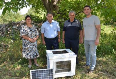 В Азербайджане прошли успешные испытания устройства для увеличения продуктивности пчел (ФОТО)