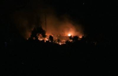 В Греции в лагере для мигрантов вспыхнул крупный пожар